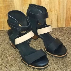 Addington Cuff Sorel Block Heel!
